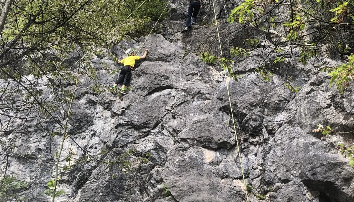 Klettern am Fels | © DAV Laufen