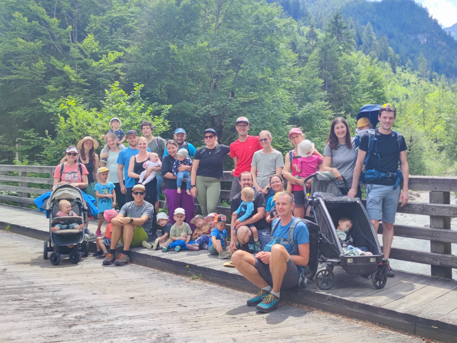 Wanderung Steinzeitweg Familiengruppe | © DAV Laufen