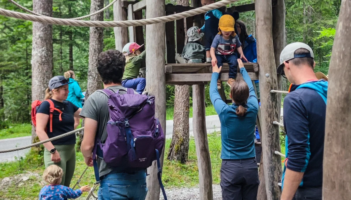 Wanderung Steinzeitweg Familiengruppe | © DAV Laufen