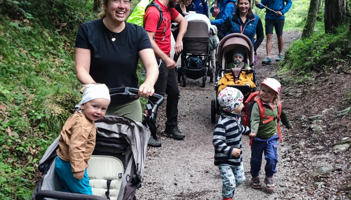 Wanderung Steinzeitweg Familiengruppe | © DAV Laufen