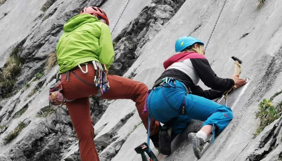 Bericht Laufener Hütte Kontrolle Klettergarten | © DAV Laufen