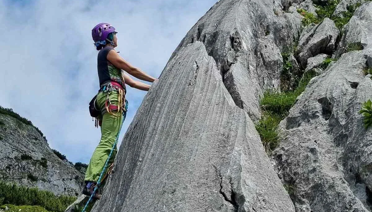 Kontrolle der Klettergärten auf der Laufener Hütte | © DAV Laufen