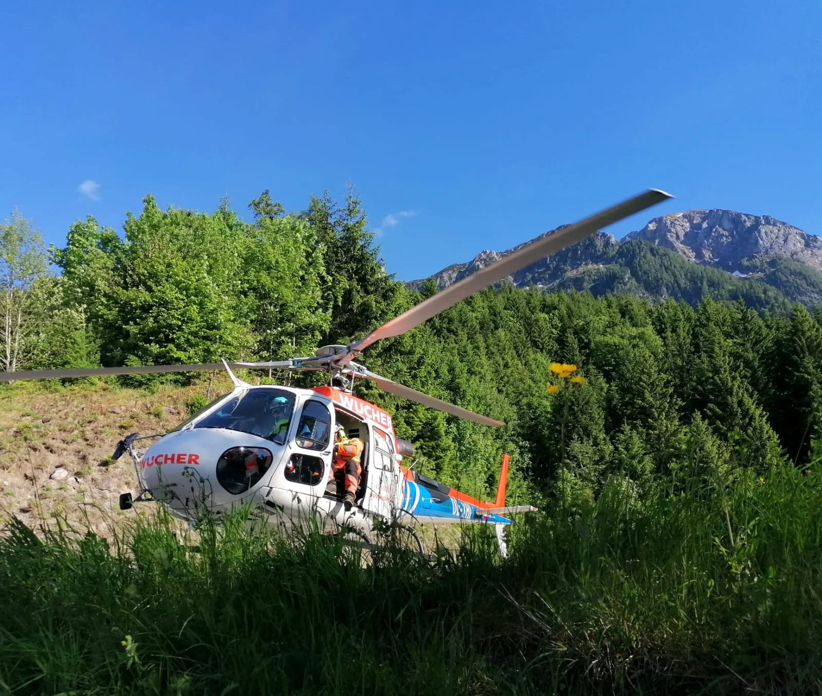 Hubschrauberversorgung  | © DAV Laufen