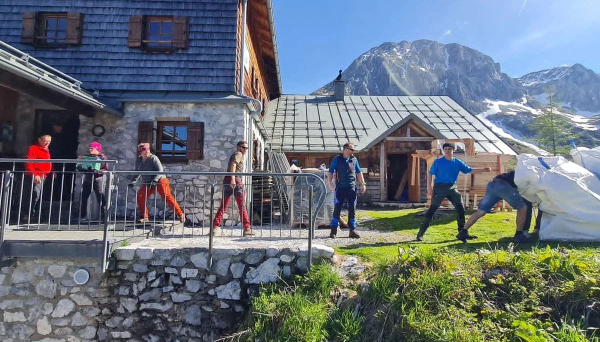 Hubschrauberversorgung  | © DAV Laufen