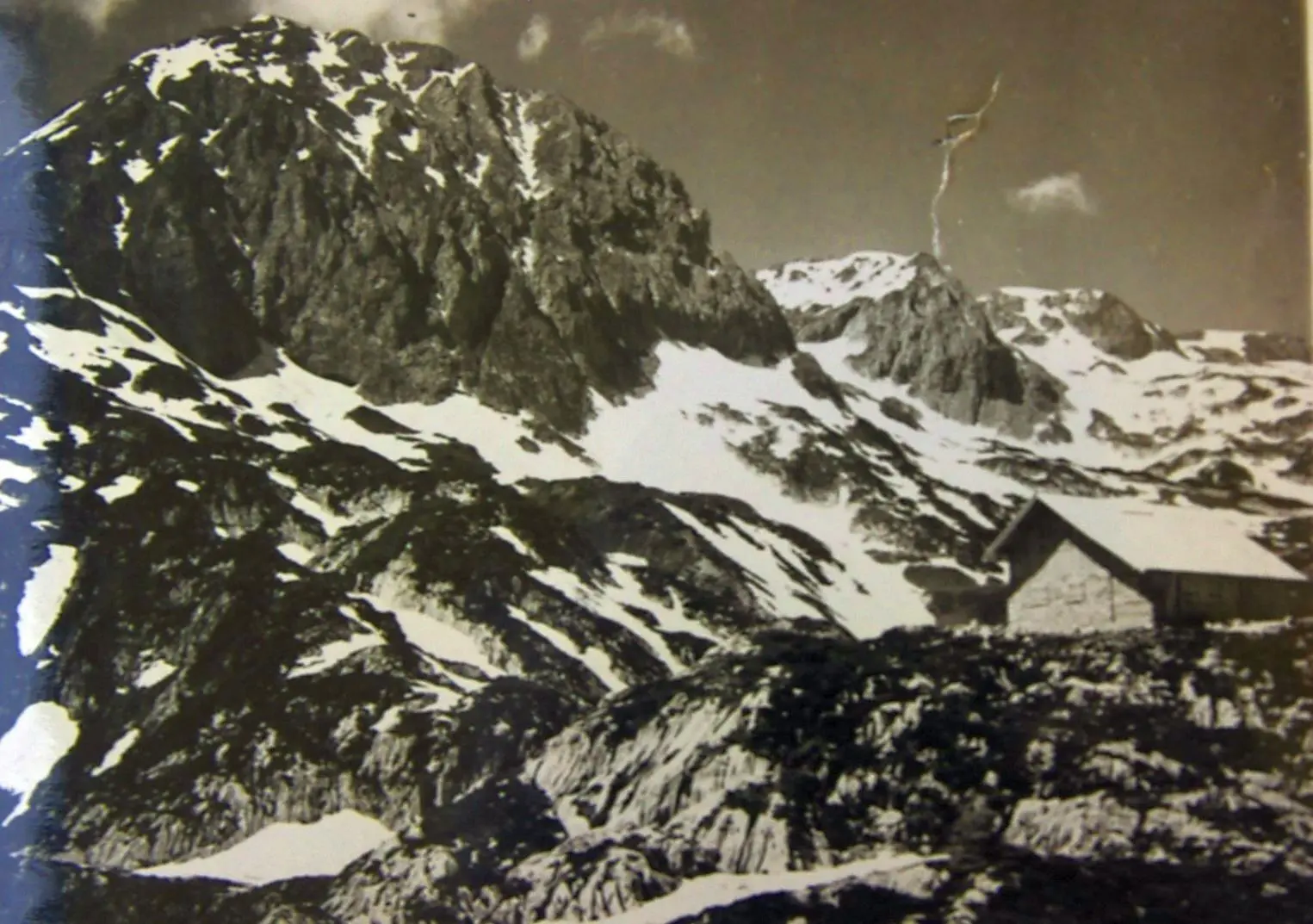 Laufener Hütte (mögl. 1927, Fotograf unbekannt) Quelle: Josef Bernauer | © Fotograf unbekannt. Quelle: Josef Bernauer
