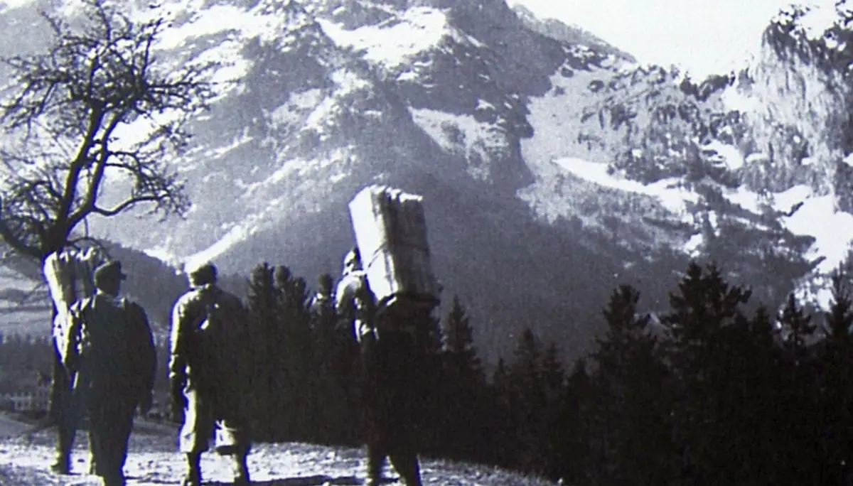 Aufstieg (angebl. 1916, Fotograf unbekannt), Quelle: Josef Bernauer | © Fotograf unbekannt), Quelle: Josef Bernauer